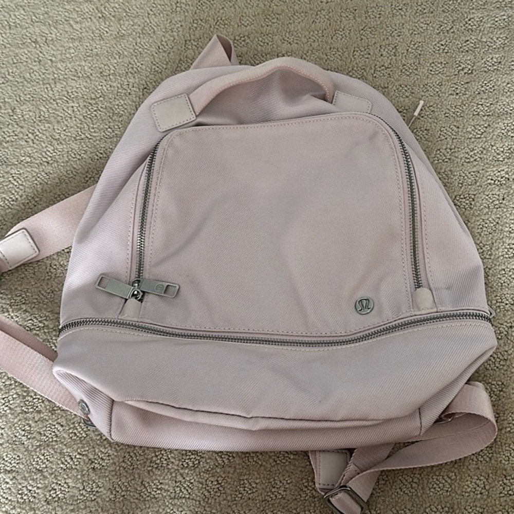 Lululemon City Adventurer Backpack Mini II *10L
Misty Pink
